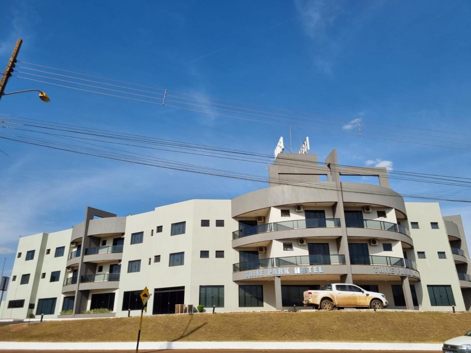Thile Park Hotel Jataí Екстериор снимка