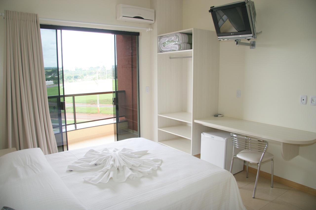 Thile Park Hotel Jataí Екстериор снимка